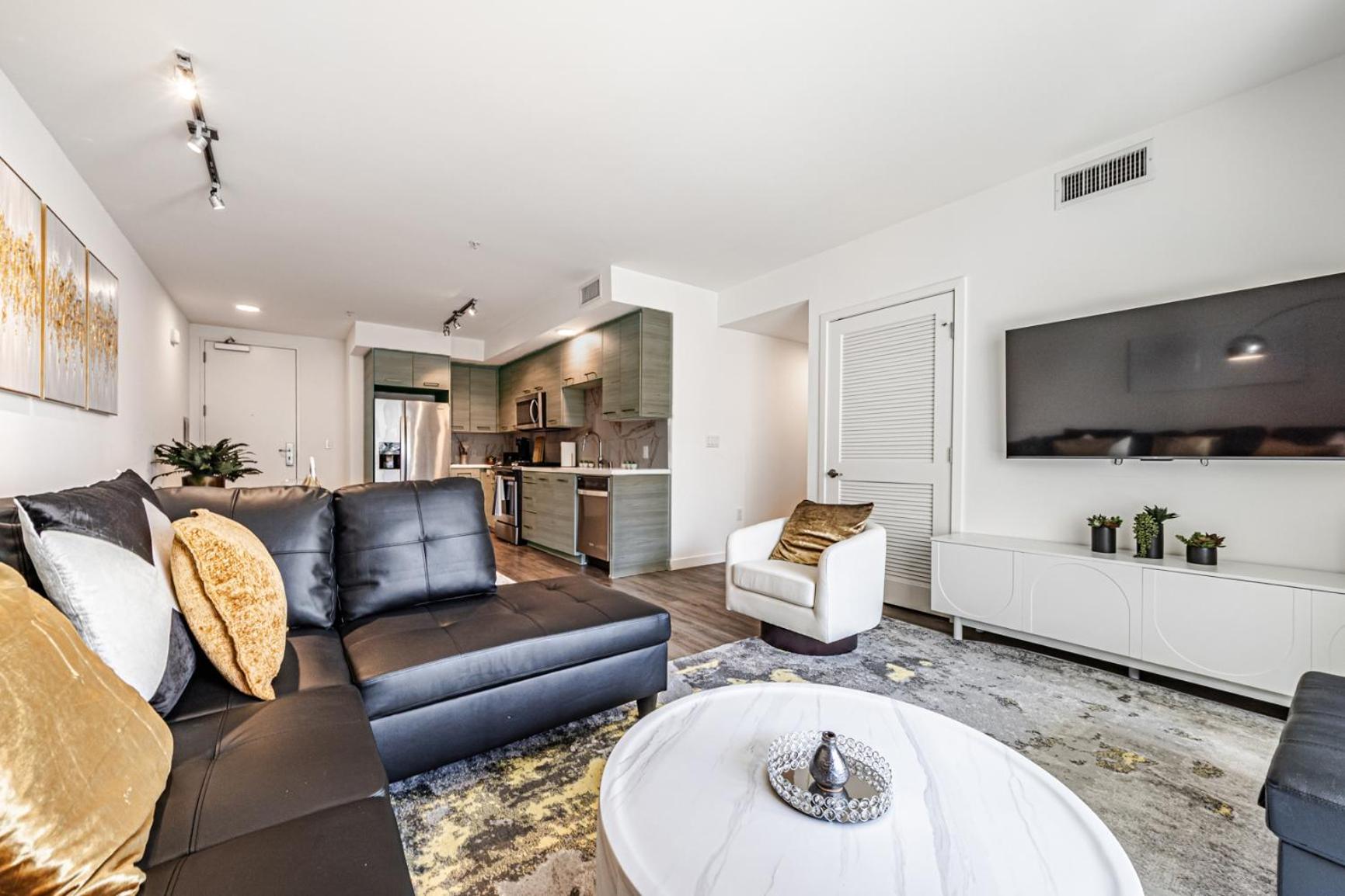 Apartment 3br Near Santa Monica Pier *